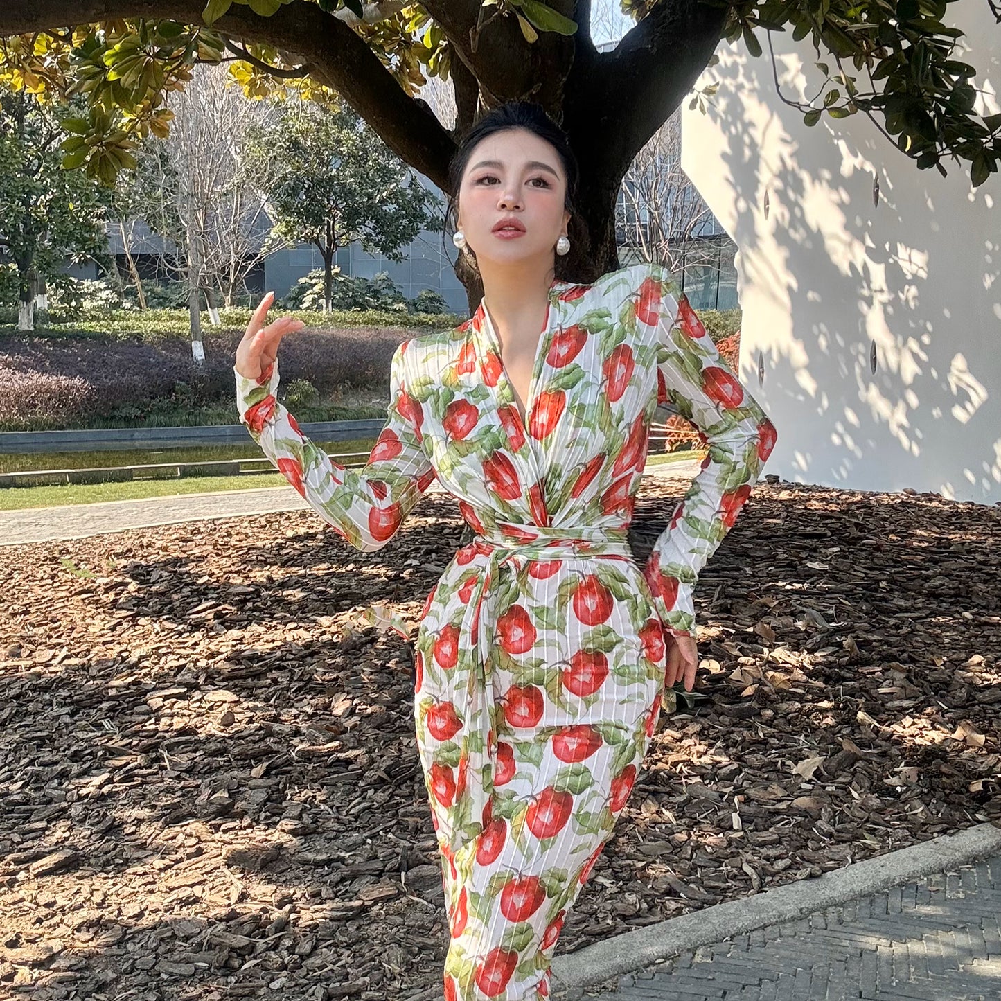 Can stand upright Kong-lylofficial Flower Bloom Wealth Velvet Sheer Wrap Dress Slimming Elegant High-end Feel