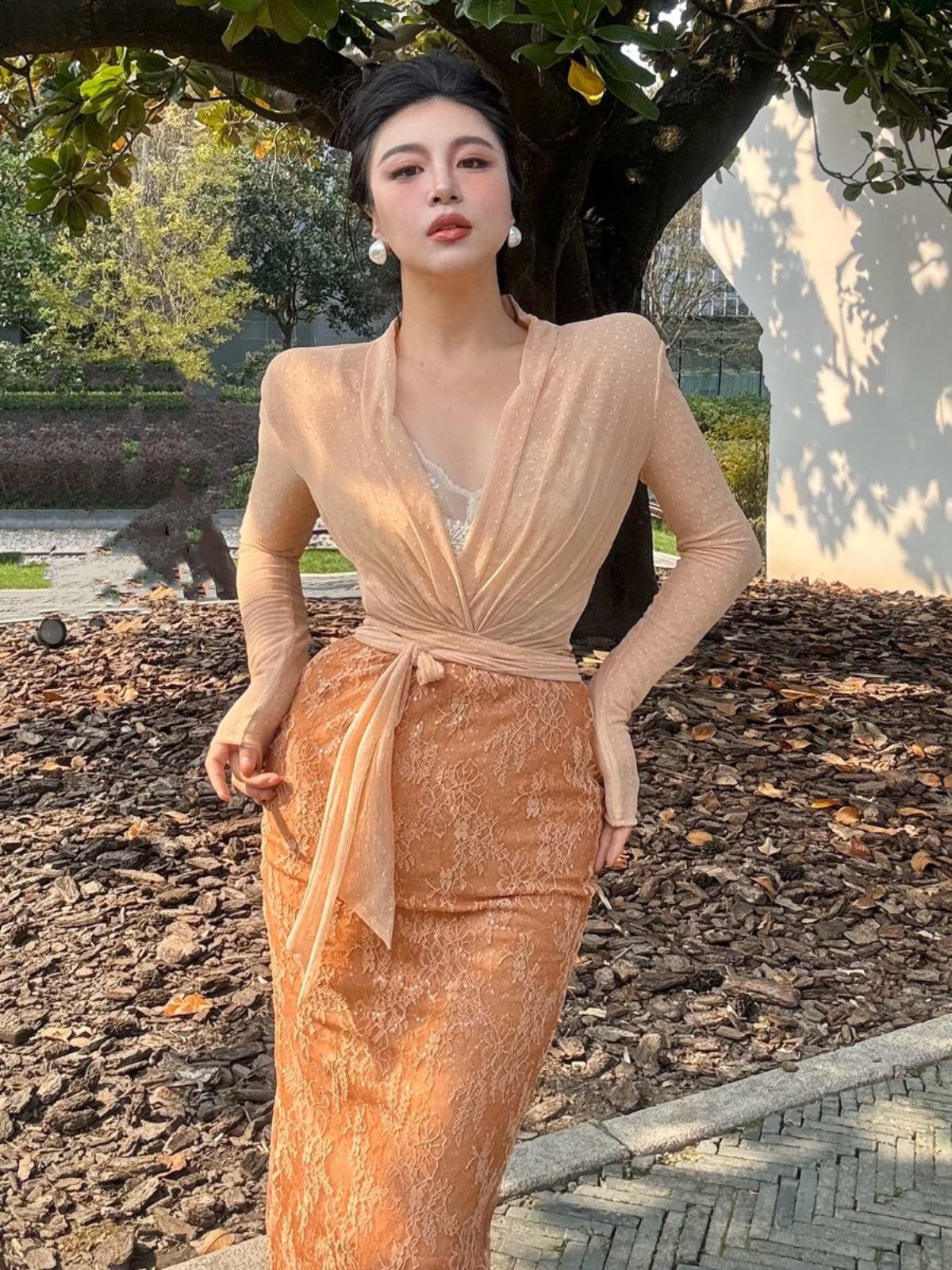 Can stand upright Kong-lylofficial Gold Thread Sparkling Diamond Velvet Bodycon Dress Sexy Feminine High-end Feel
