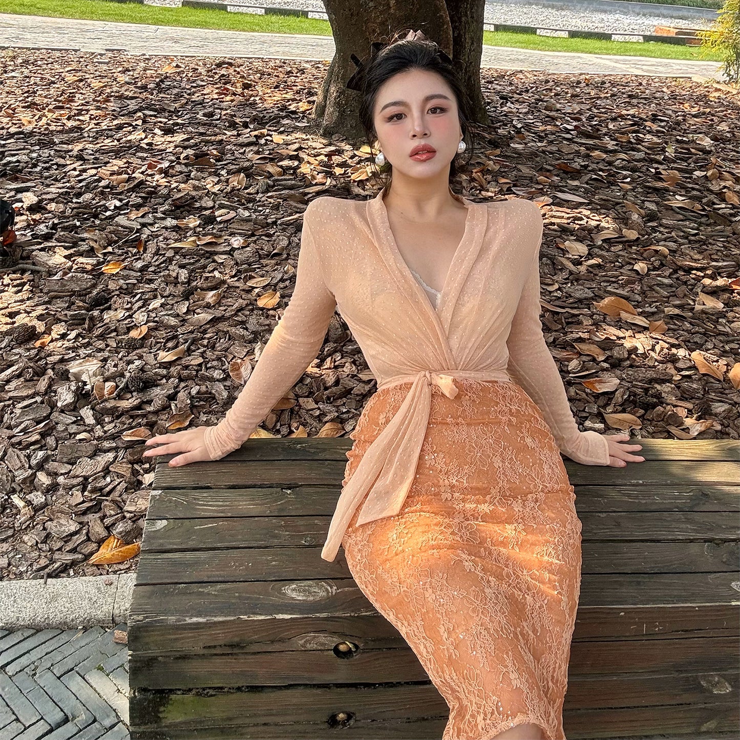 Can stand upright Kong-lylofficial Gold Thread Sparkling Diamond Velvet Bodycon Dress Sexy Feminine High-end Feel