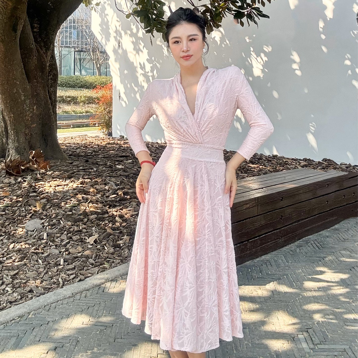 Can stand upright Kong-lylofficial Cream Pink Embossed Embroidery Waist-Cinching Dress Slimming Elegant High-End Feel