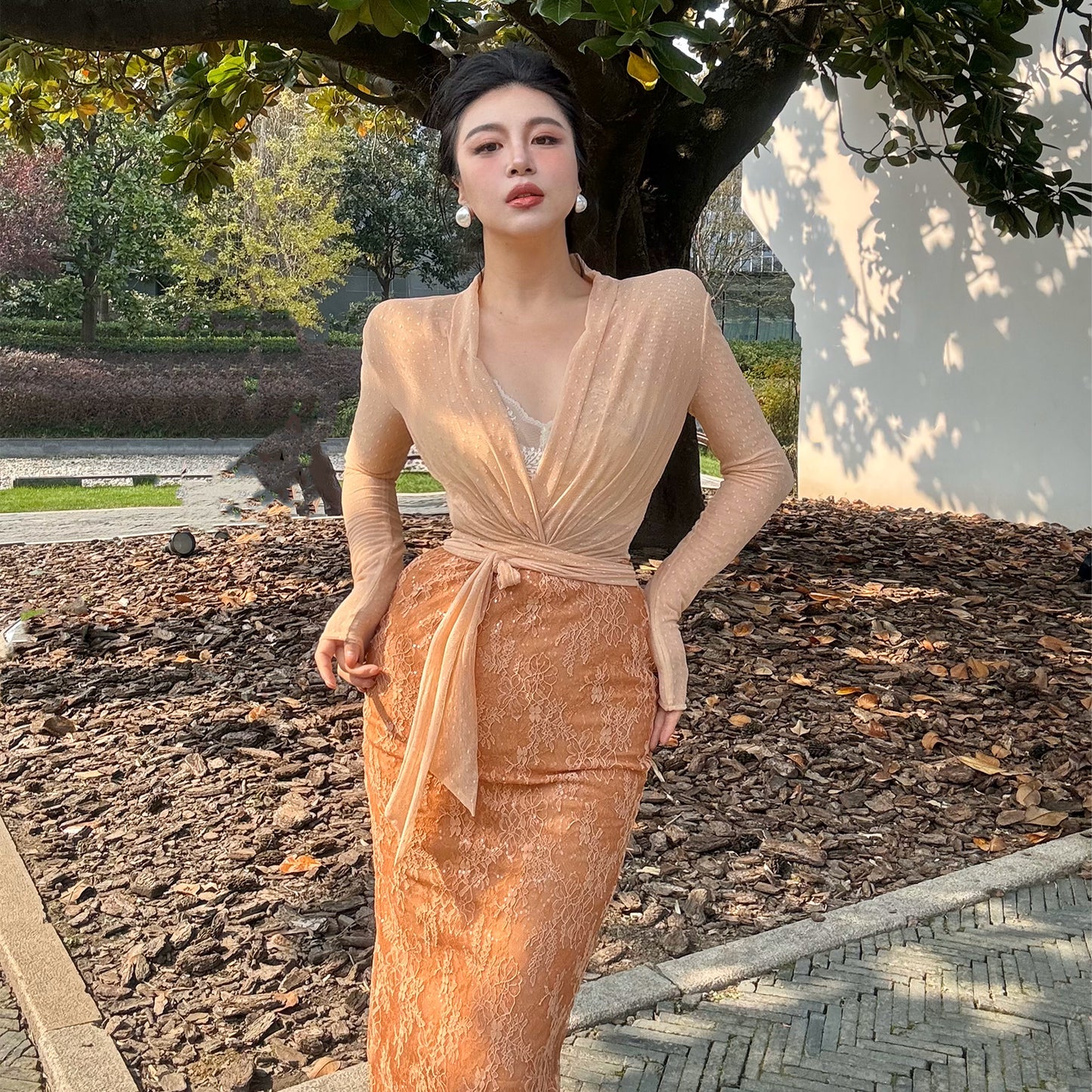 Can stand upright Kong-lylofficial Gold Thread Sparkling Diamond Velvet Bodycon Dress Sexy Feminine High-end Feel