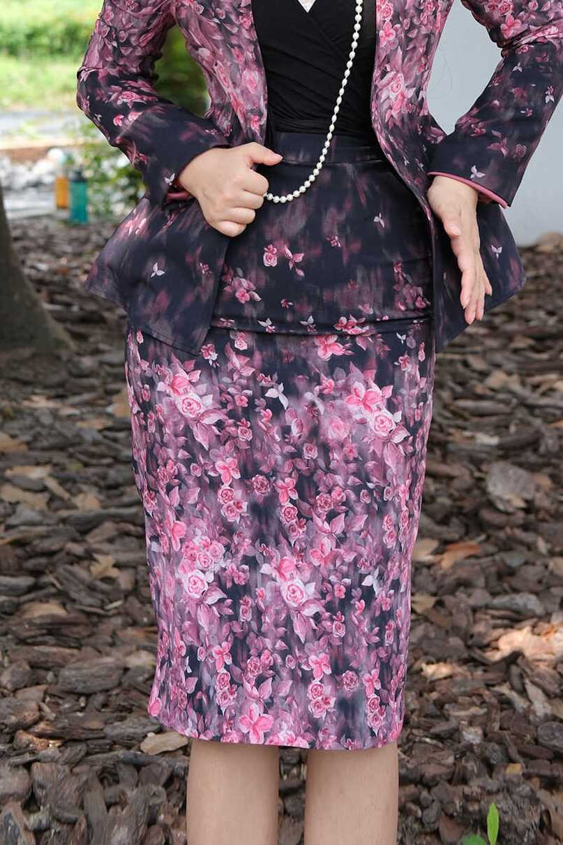 Can stand upright Kong-lylofficial Designer Brand Positioning Floral Bodycon Elastic Skirt Commuting High-end