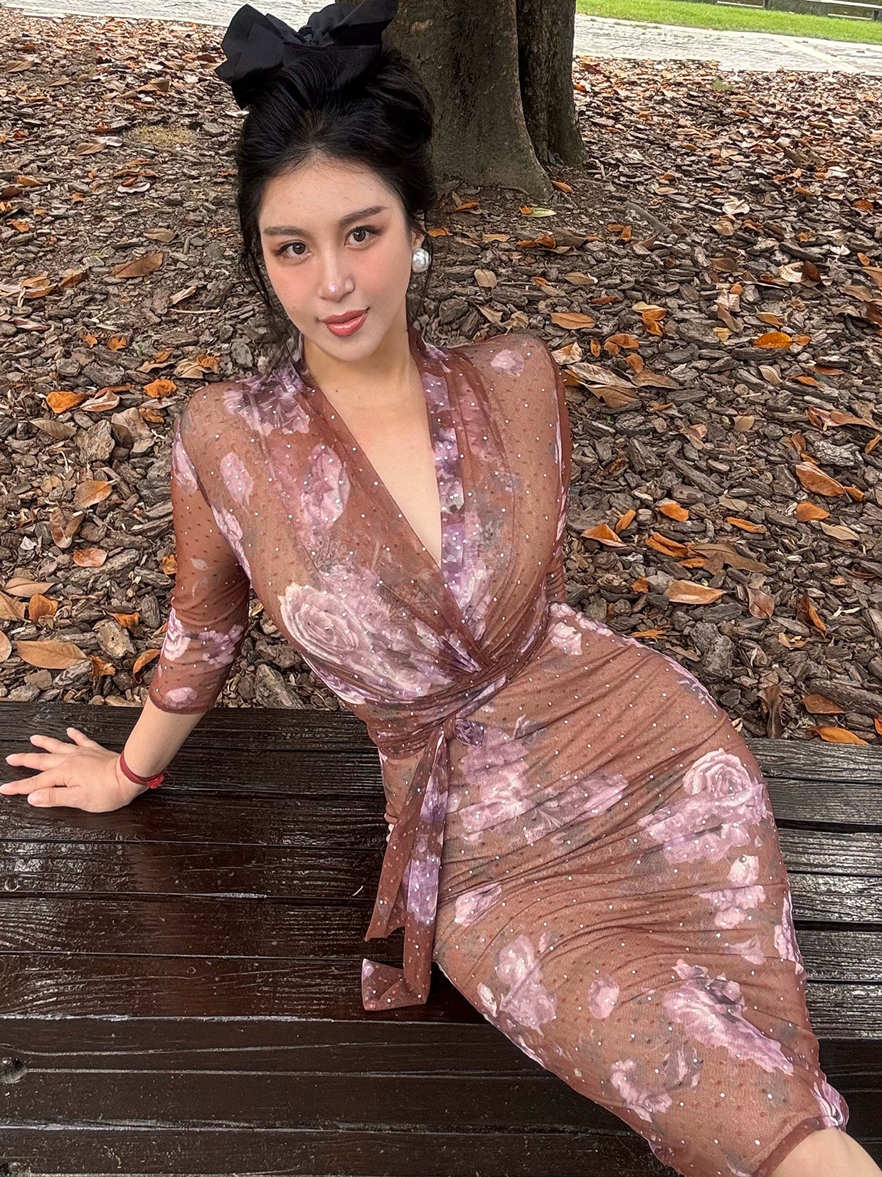 Can stand upright Kong-lylofficial Hydrangea Mesh Sparkling Diamond Bodycon Dress Elegant Whitening High-end Feel