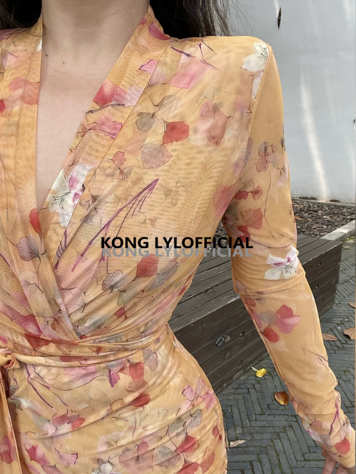 可立滃Kong-lylofficial设计师品牌琥珀银杏网纱裹身裙气质显瘦女